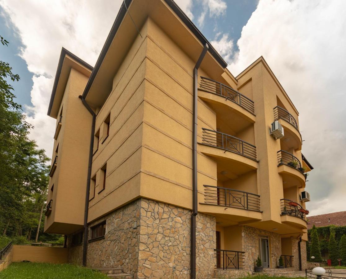 Apartman Modena Lux Vrnjačka Banja Esterno foto