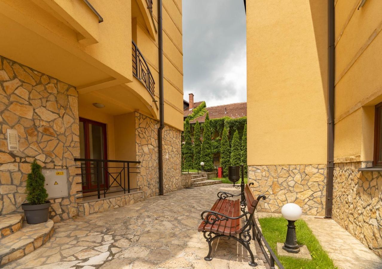 Apartman Modena Lux Vrnjačka Banja Esterno foto